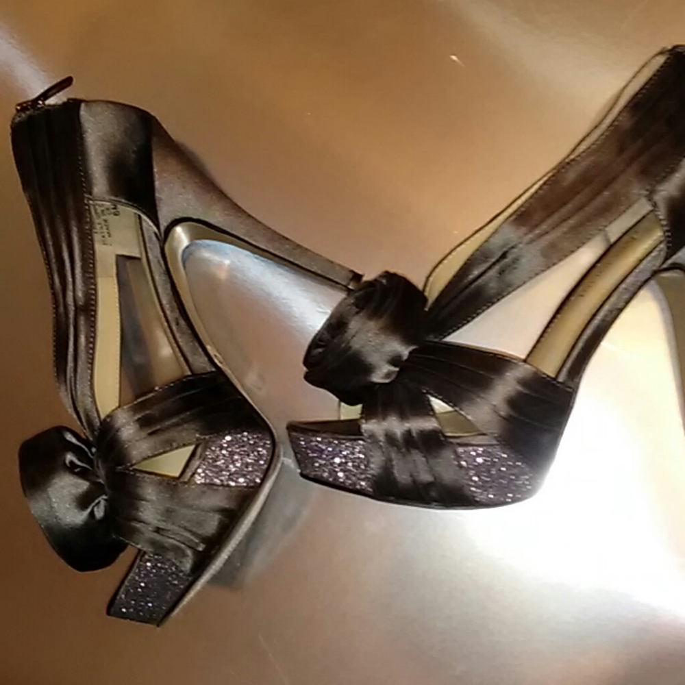 Dark Grey Glitter ENZO ANGIOLINI Heels Size 6 - Picture 5 of 8
